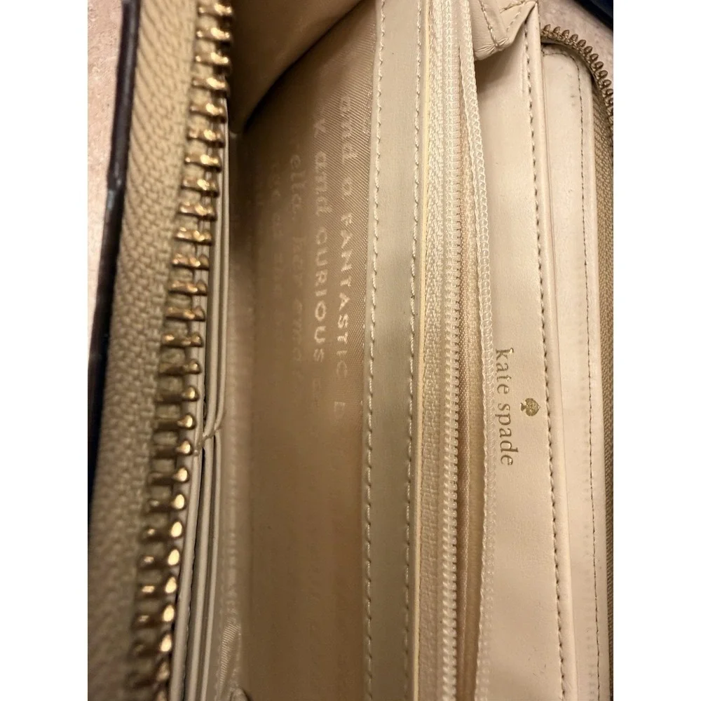 Kate Spade Gold Glitter Sparkle Large Continental Wallet Used. Great Condition